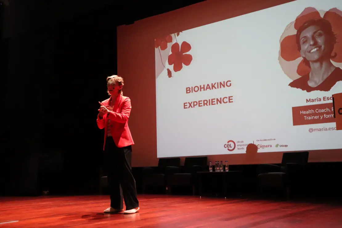 Ponencia Mar&iacute;a Escart&iacute;n
