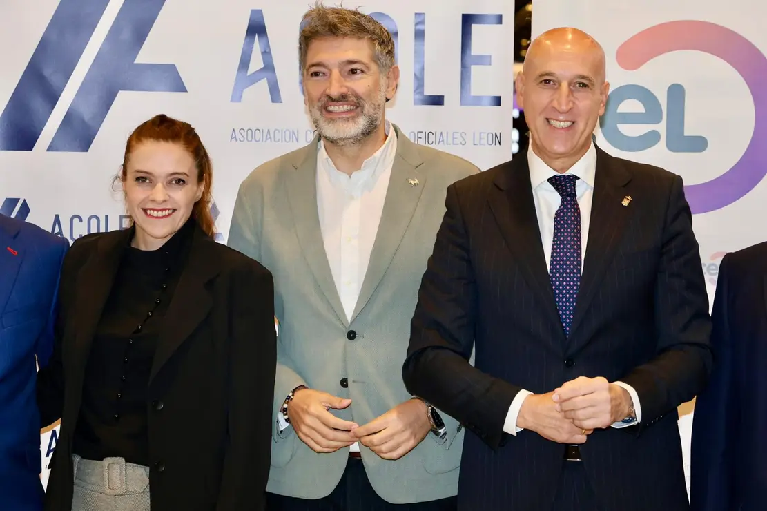 Representante de ACOLE, CEL y alcalde de Le&oacute;n