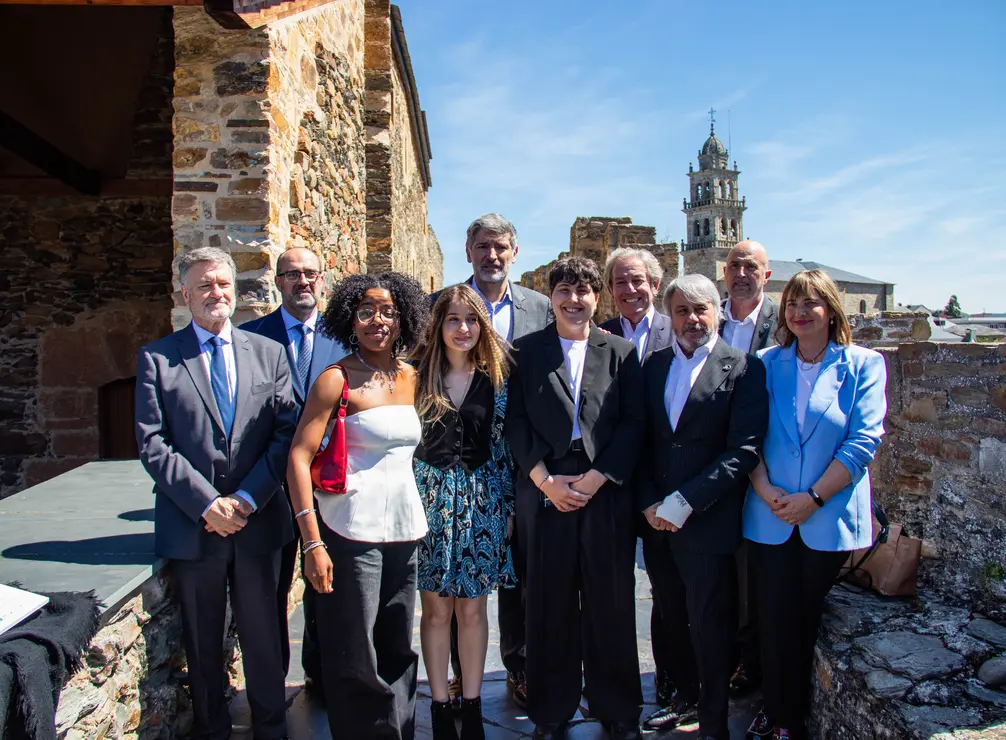 Foto de familia en el Castillo de los Templarios