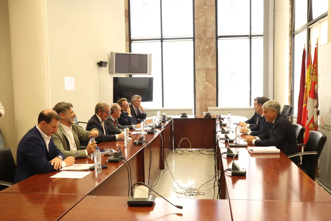 Momento de la reuni&oacute;n sobre el plan "Le&oacute;n Horizonte 2030"