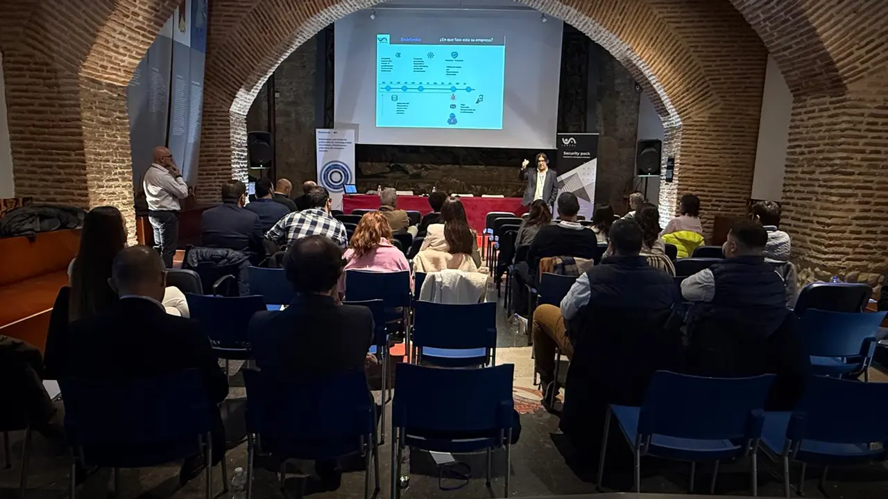 Jornada Ciberseguridad con grupo Isavel