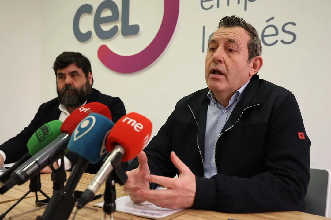 Pablo Lorenzo, presidente de Altradime y Roberto Rodr&iacute;guez, representante del CEL