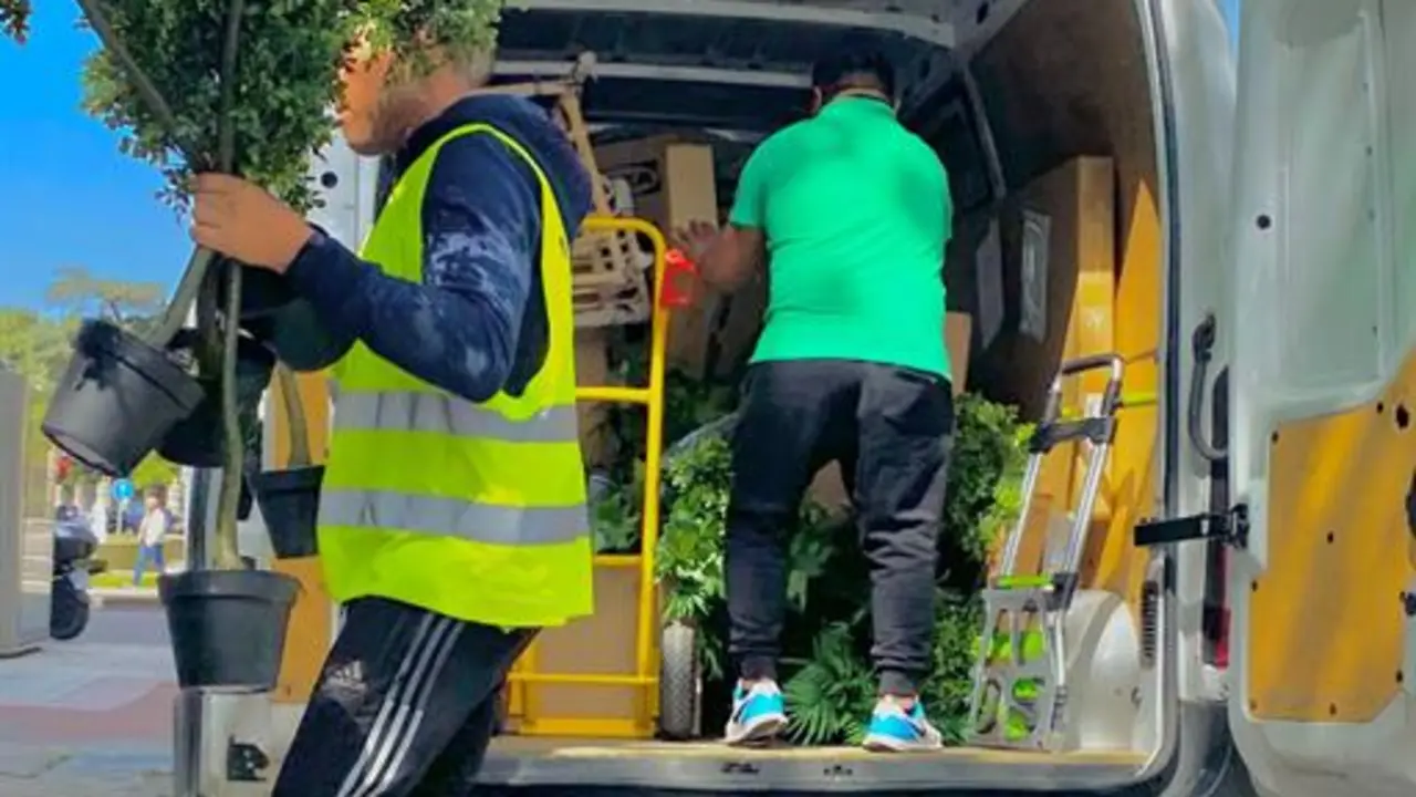 030226-trabajadores-jardineria