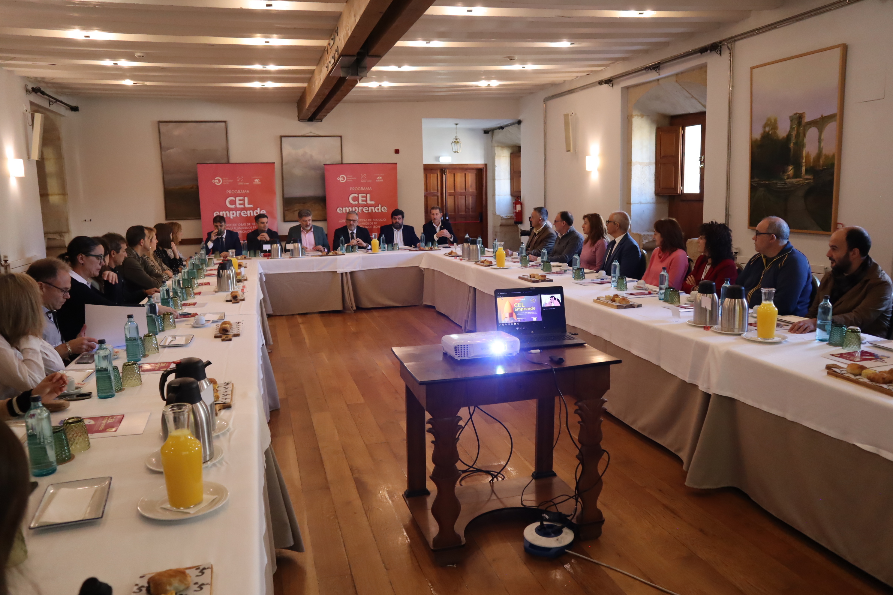 Presentación a los centros de FP