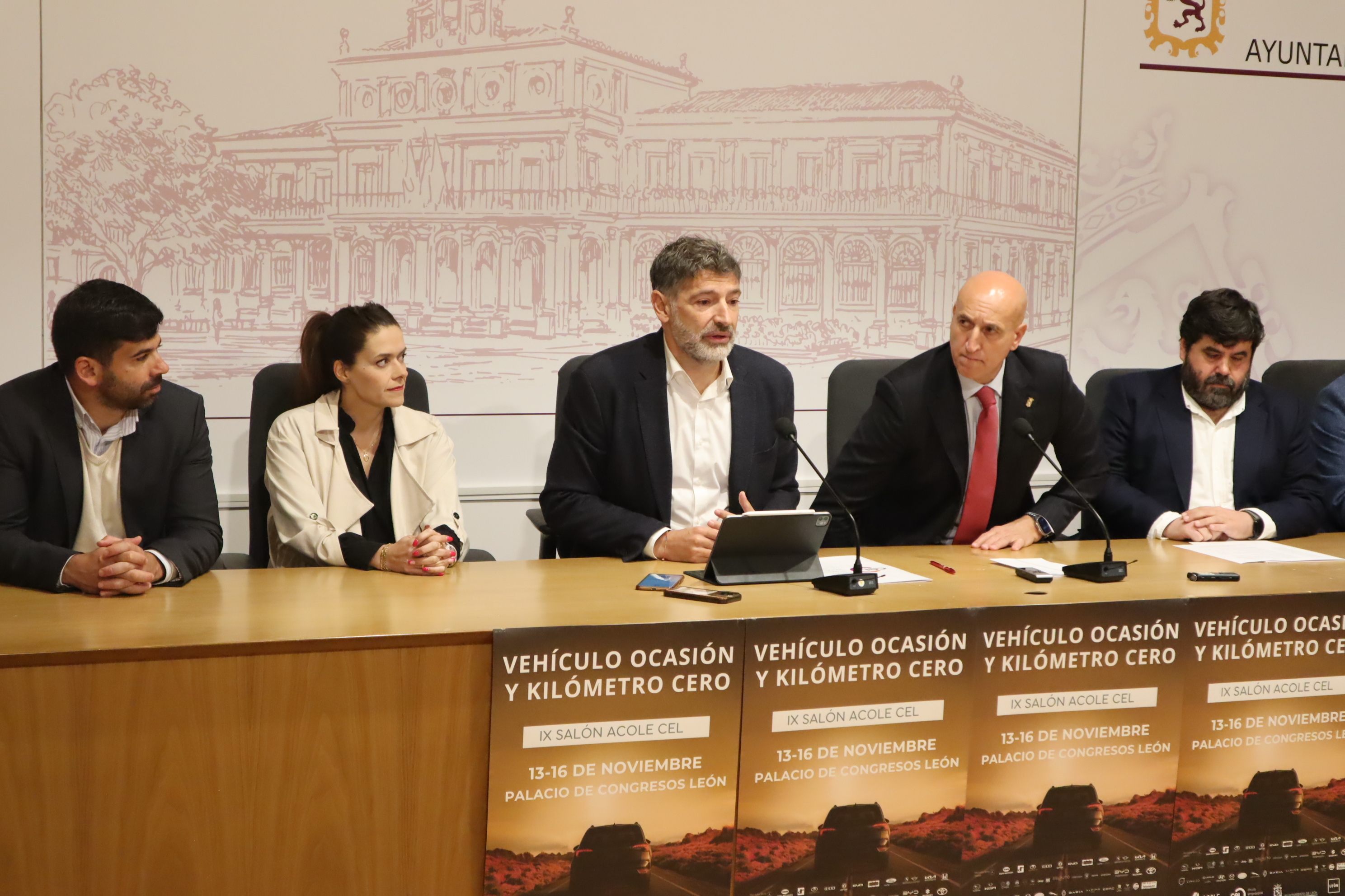 Presentación 9º Salón Automóvil ACOLE CEL
