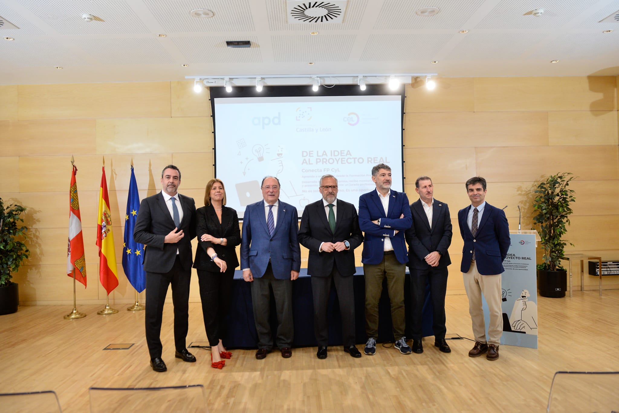 Participantes en la presentación