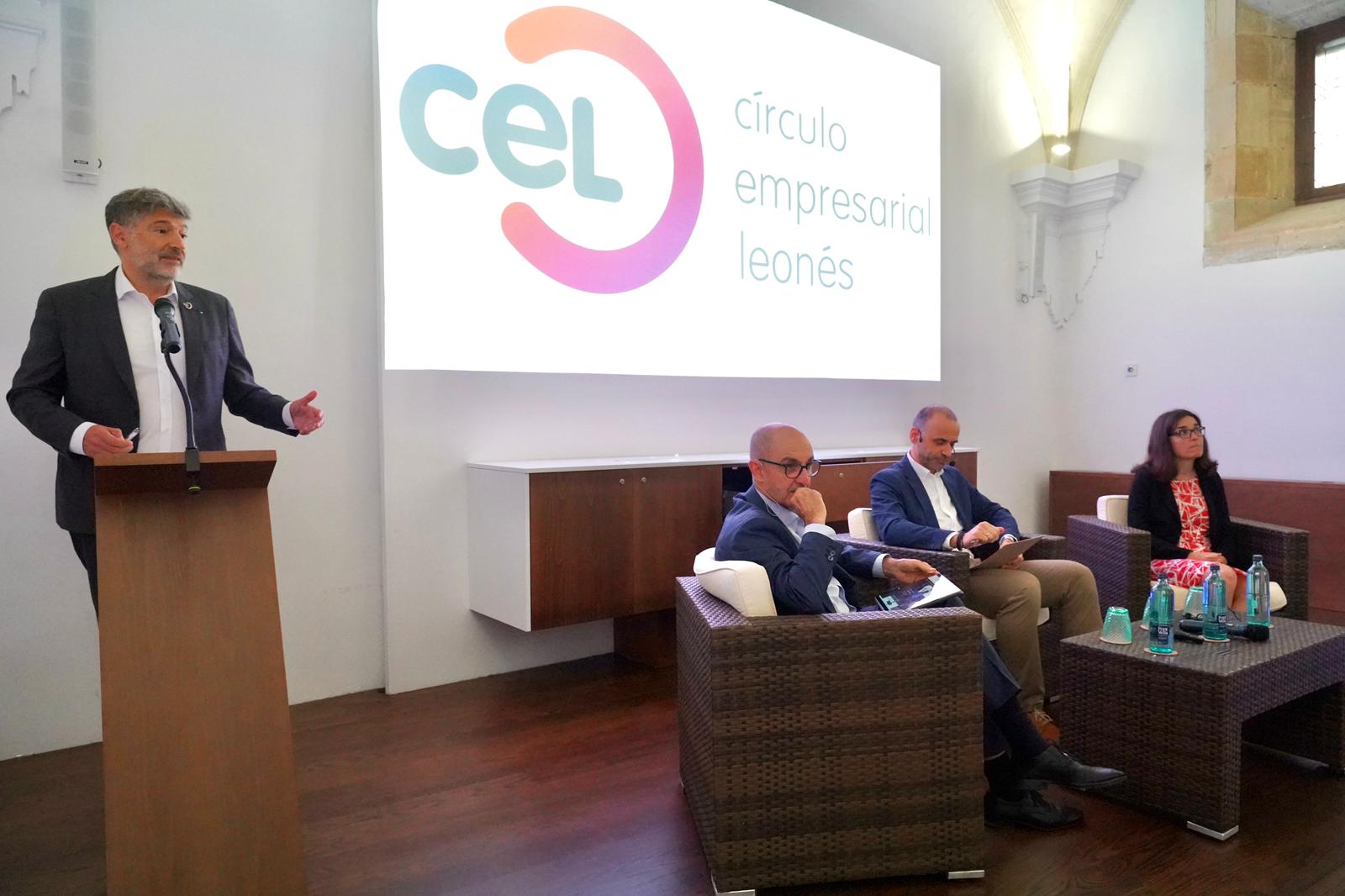 Julio César Álvarez, presidente del CEL