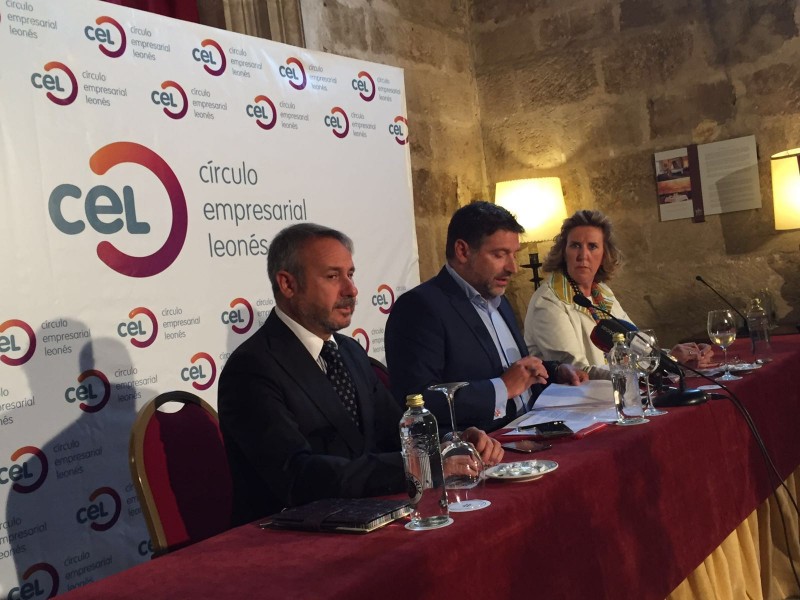 Gala y Cena Premios Círculo de Oro y Distinciones Empresariales 2016