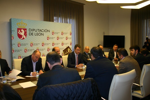Comida-Coloquio del CEL con el presidente de la Diputación de León