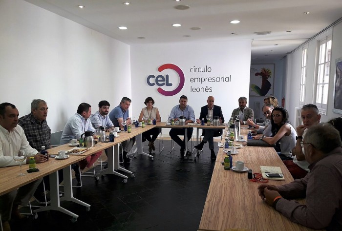 CEL y Grupo Municipal Socialista debaten sobre los ejes de desarrollo de León