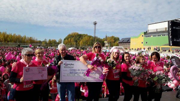 Un mar rosa de solidaridad que da esperanza