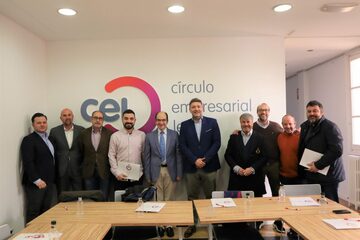 El CEL intercambia propuestas de mejora para la Universidad con el candidato a Rector Juanjo Fernández