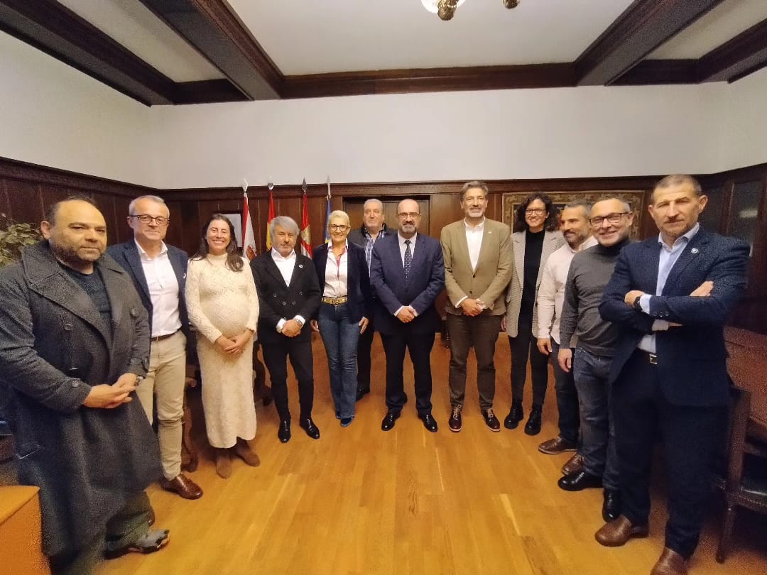 La directiva del CEL y el alcalde Ponferrada debaten propuestas para mejorar la economía local