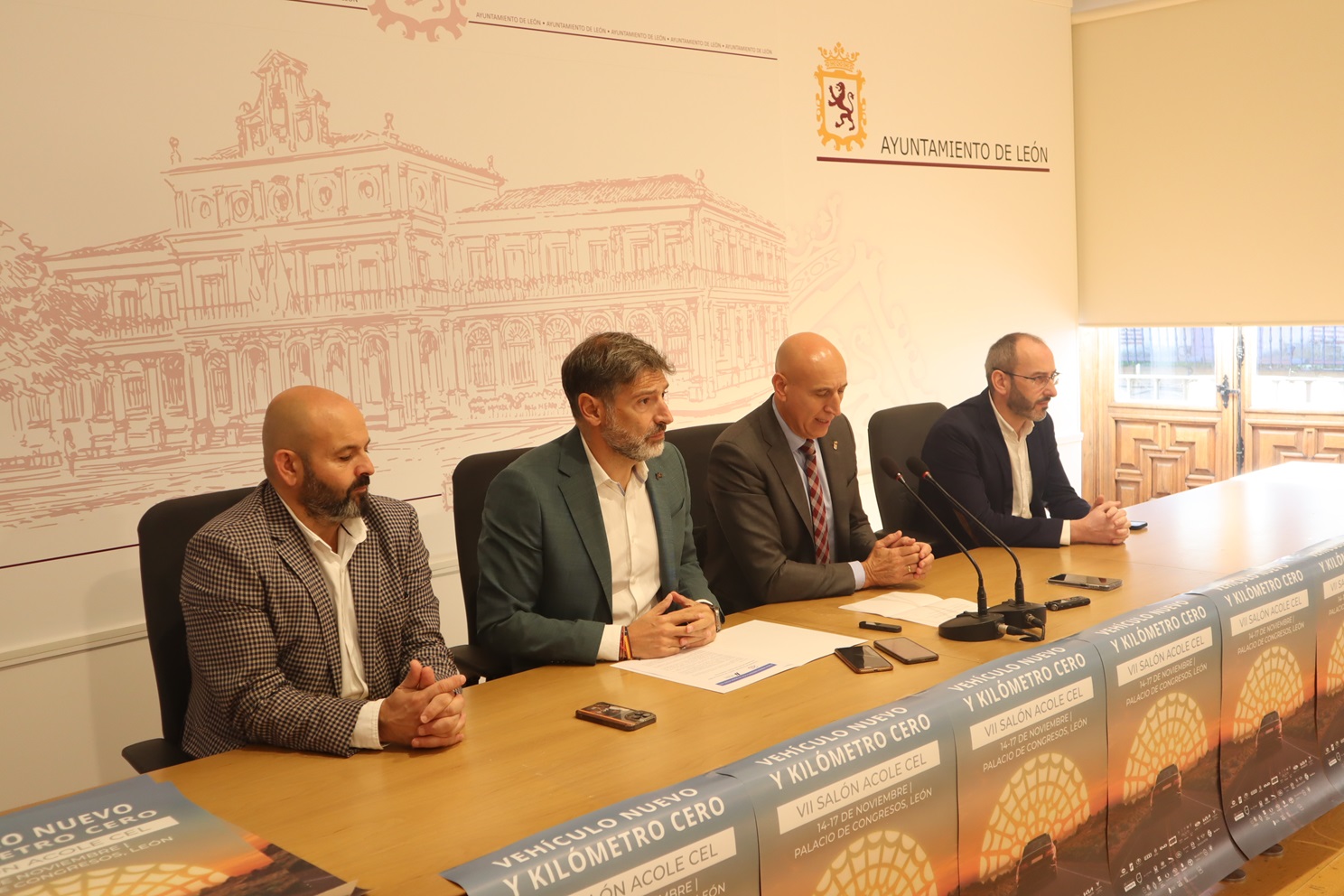 El 7º Salón del Vehículo Seminuevo y de Ocasión se presenta con una variada oferta de 500 unidades a la venta