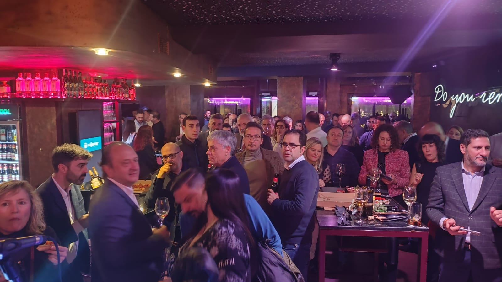 El CEL vivió su tradicional fiesta navideña en un ambiente de unidad y celebración